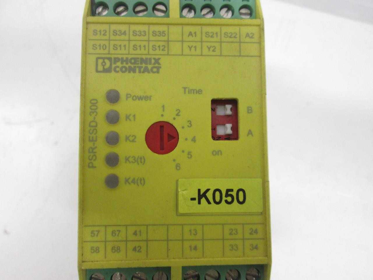 PHOENIX CONTACT PSR-SCP-24DC/ESD/5X1/1X2/300 29 81 42 8 SAFETY RELAY T61352 - SAFETY RELAY