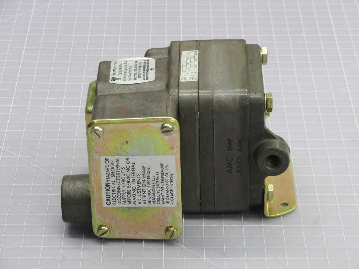 BARKSDALE DPD1T-A80 PRESSURE SWITCH T230035 - SWITCHES