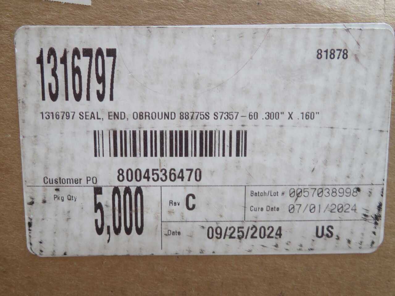 Lot of 5000 Parker S7357 88775S 1316797 Seal End Obround .300 x .160 T271869 - SEALS