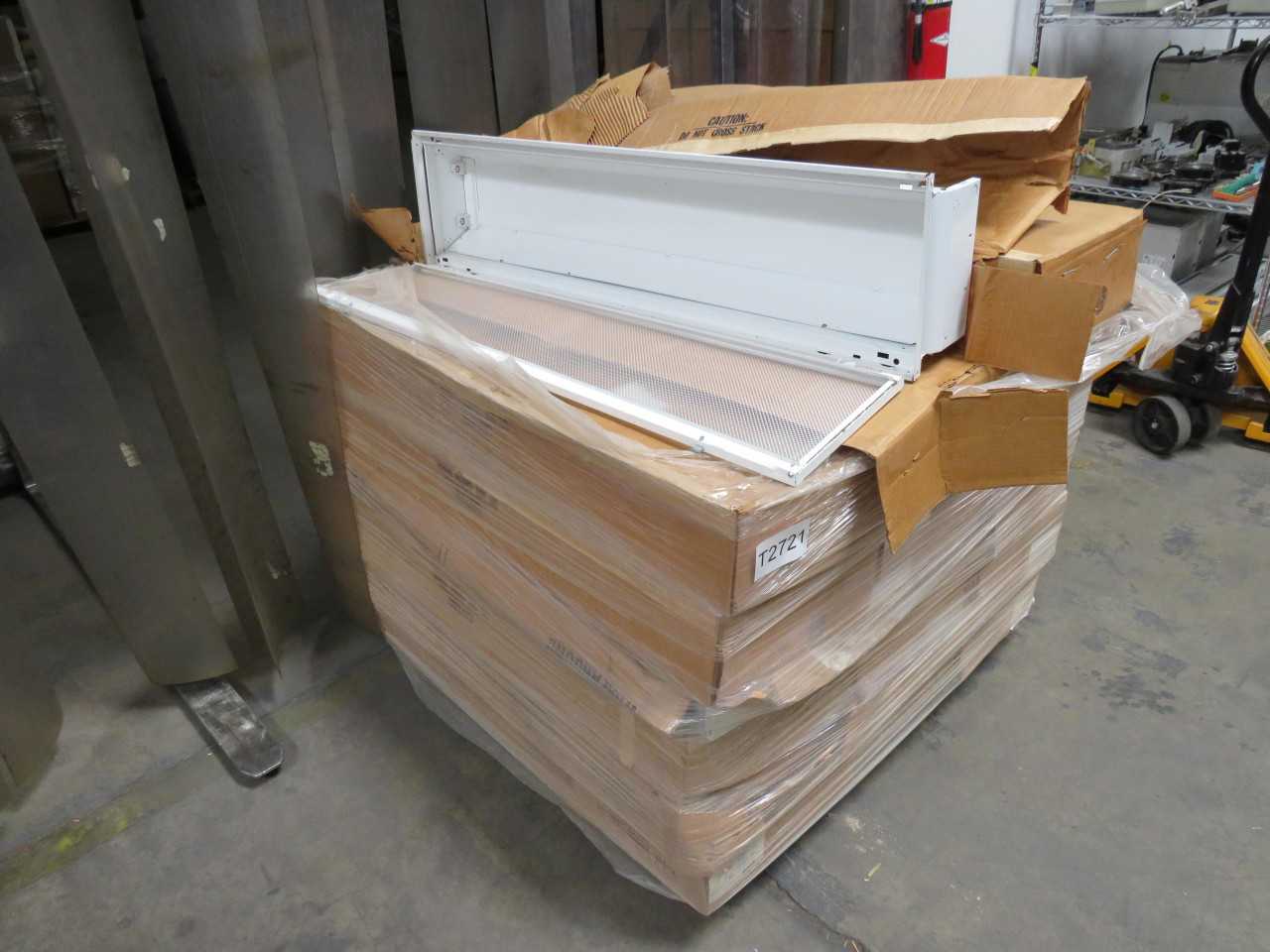 LOT OF 17 HUBBELL R142B277 1X4 TROFFERS 277 V FL T160116 - LIGHTING
