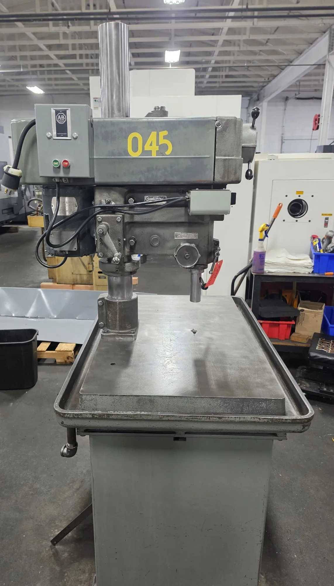 CLAUSING 2287 DRILL PRESS 1.5 HP 2000 RPM MT #3 - 40X24 TABLE, 1.25" MAX DRILL - UPRIGHT DRILL PRESSES