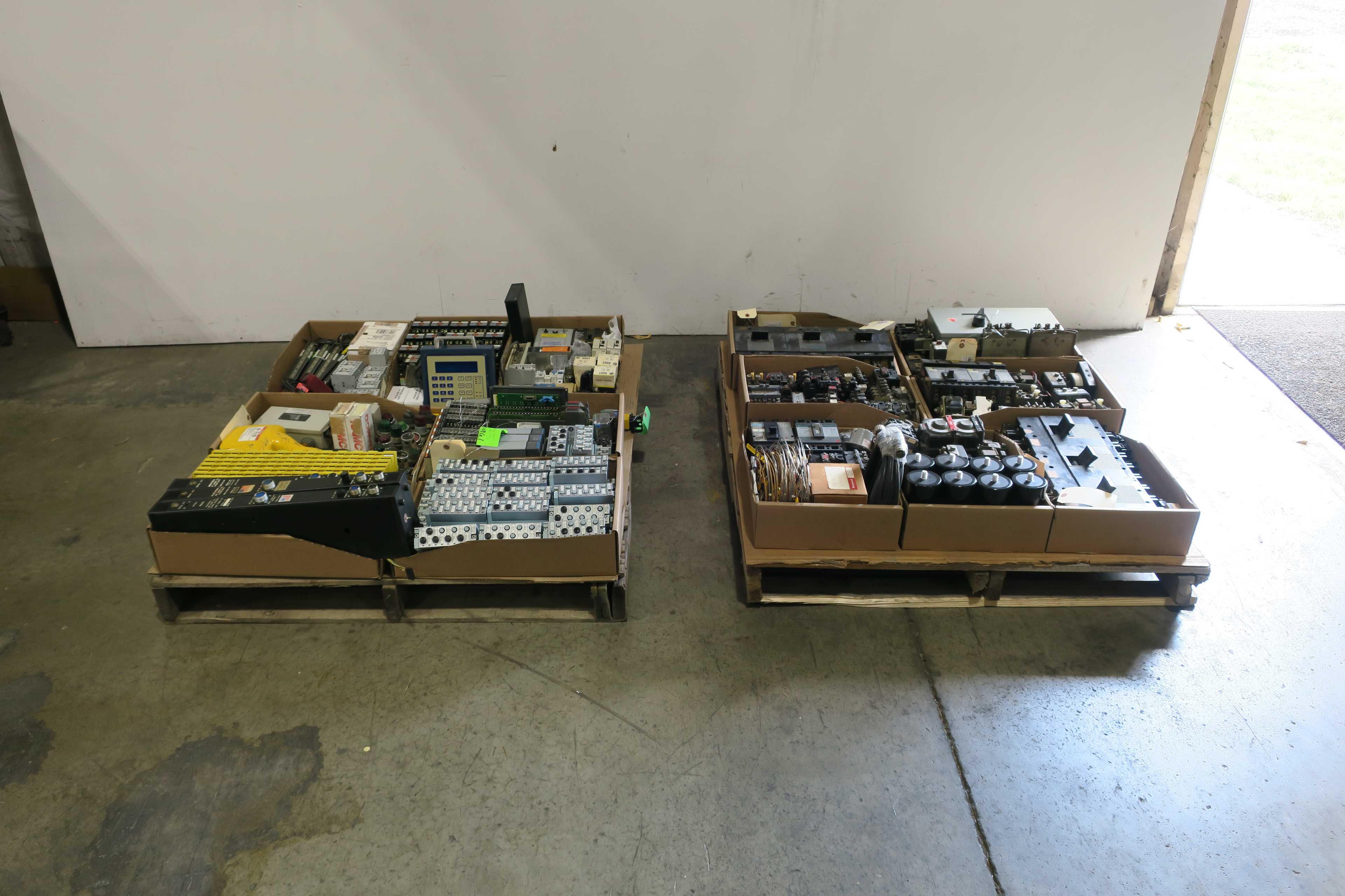 SKU 1785014 - 2 PALLETS OF ASSORTED AUTOMATION AND CONTROLS - AUTOMATION & CONTROLS