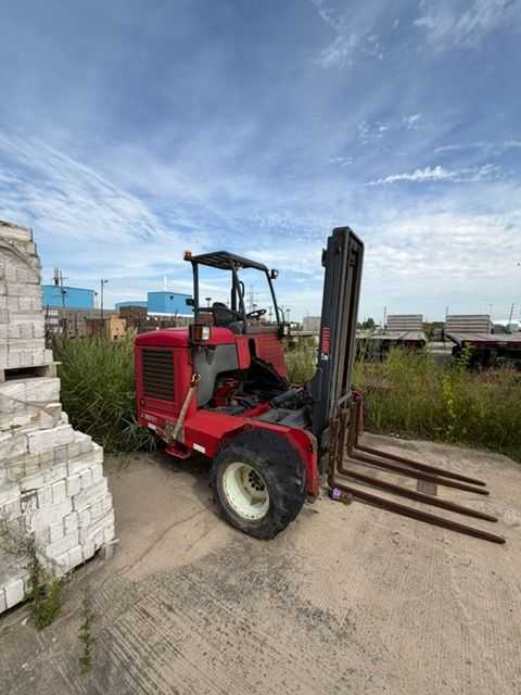 2015 Moffett M8 55.3 Diesel Forklift, 5500 lb Capacity, 120 in Max Fork Height - SIT-DOWN FORKLIFTS