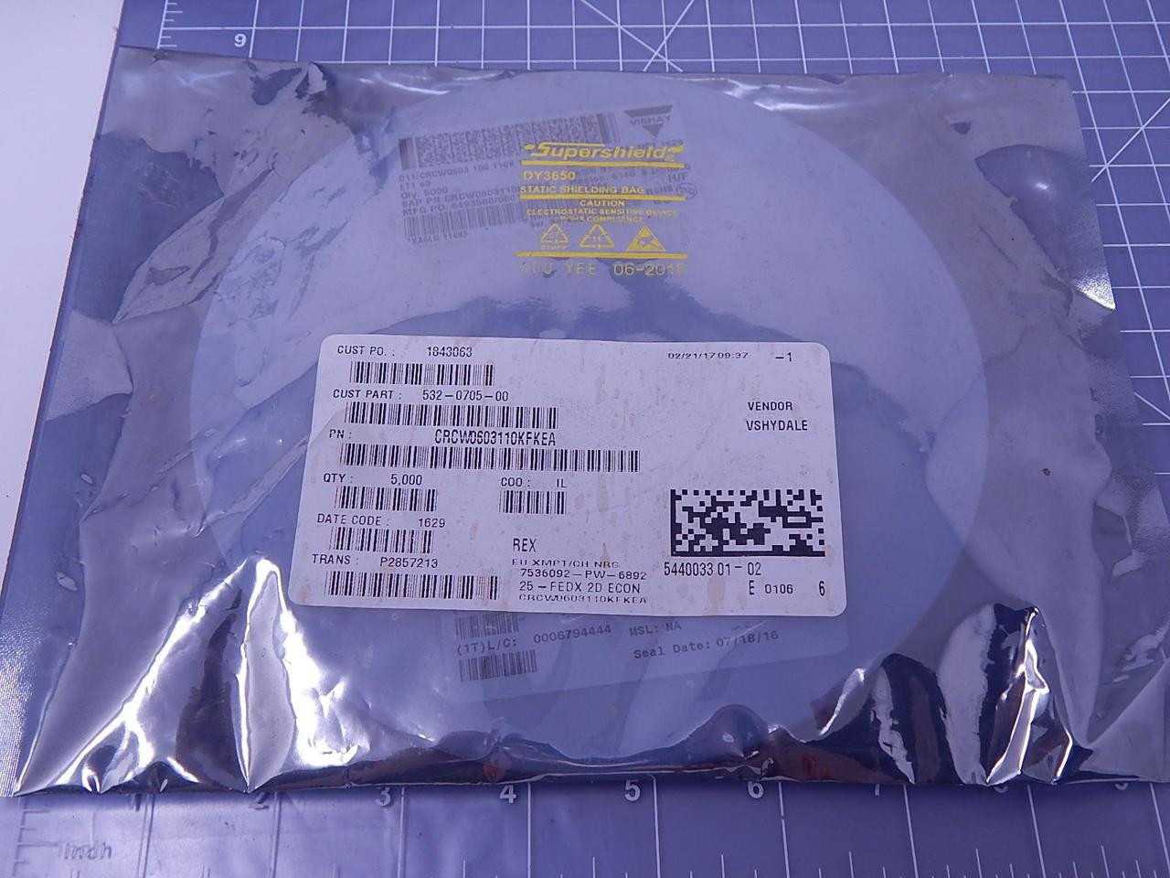 LOT OF 5000 VISHAY CRCW0603110KFKEA THICK FILM RESISTORS - SMD 1/10 WATT 110 KOHMS 1 % T108625 - ELECTRICAL COMPONENTS