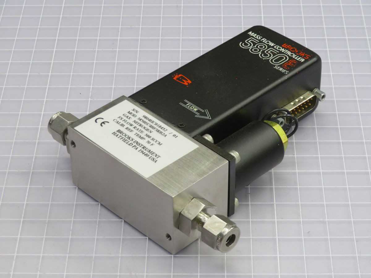 BROOKS INSTRUMENT 5850EC4BF3RB2A NITROGEN MASS FLOW CONTROLLER T258187 - FLOW MEASUREMENT