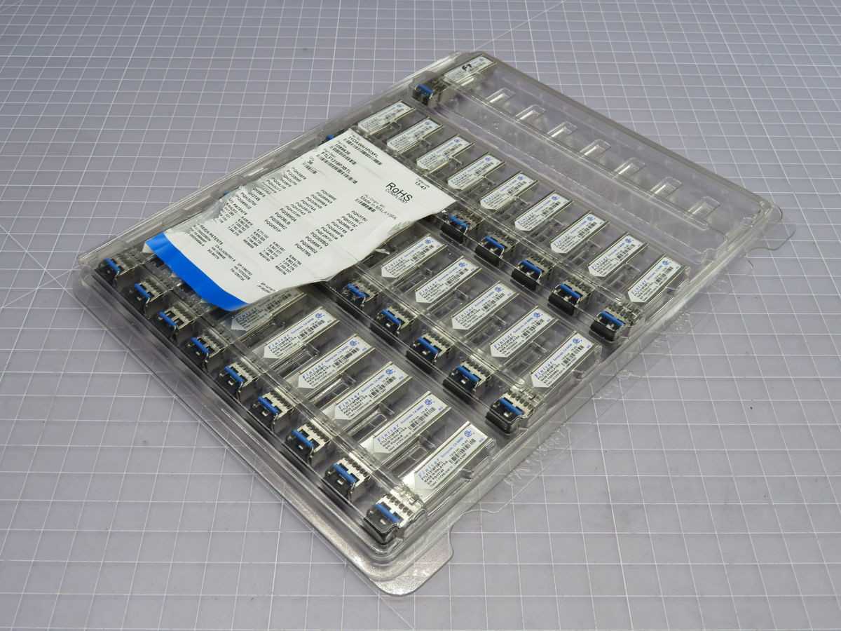 LOT OF 28 FINISAR 1089636 TRANSCEIVER T252682 - TELECOMMUNICATION