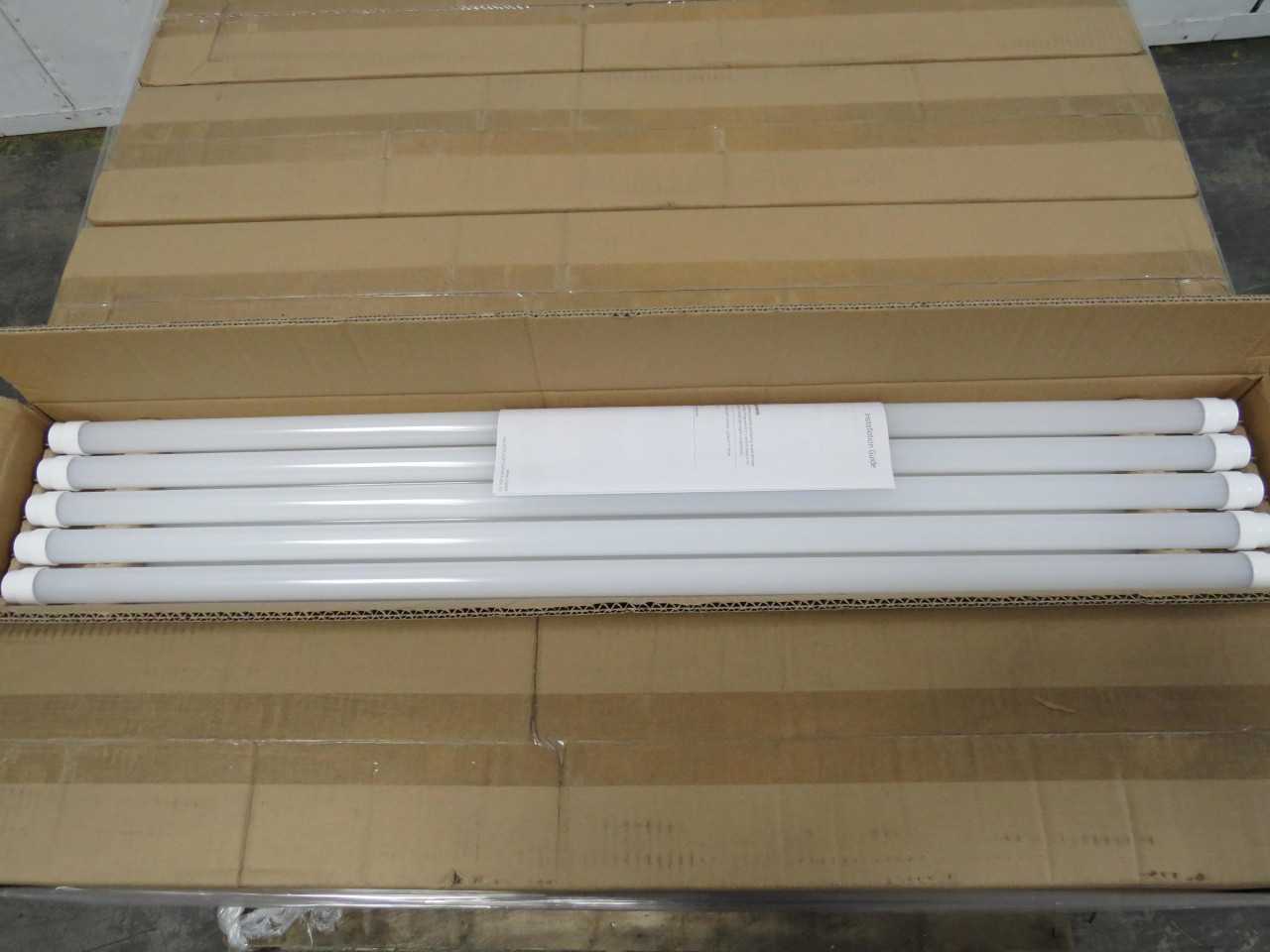 LOT OF 480 GE 99695 LED15T8/3/850
T8 13 WATT LED STRAIGHT TUBE 36 INCH MEDIUM BI-PIN (G13) 5000K FR - LIGHTING