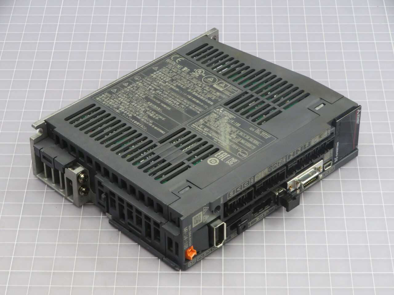 MITSUBISHI MR-J4-10B SERVO DRIVE T245297 - SERVO MITSUBISHI MR-J4-10B SERVO DRIVE T245297 - SERVO