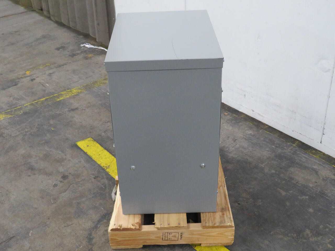 Sola DT661H40S Industrial Control Transformer 40kVA 460D-230Y 3 Phase SCR Drive - DRY TRANSFORMERS