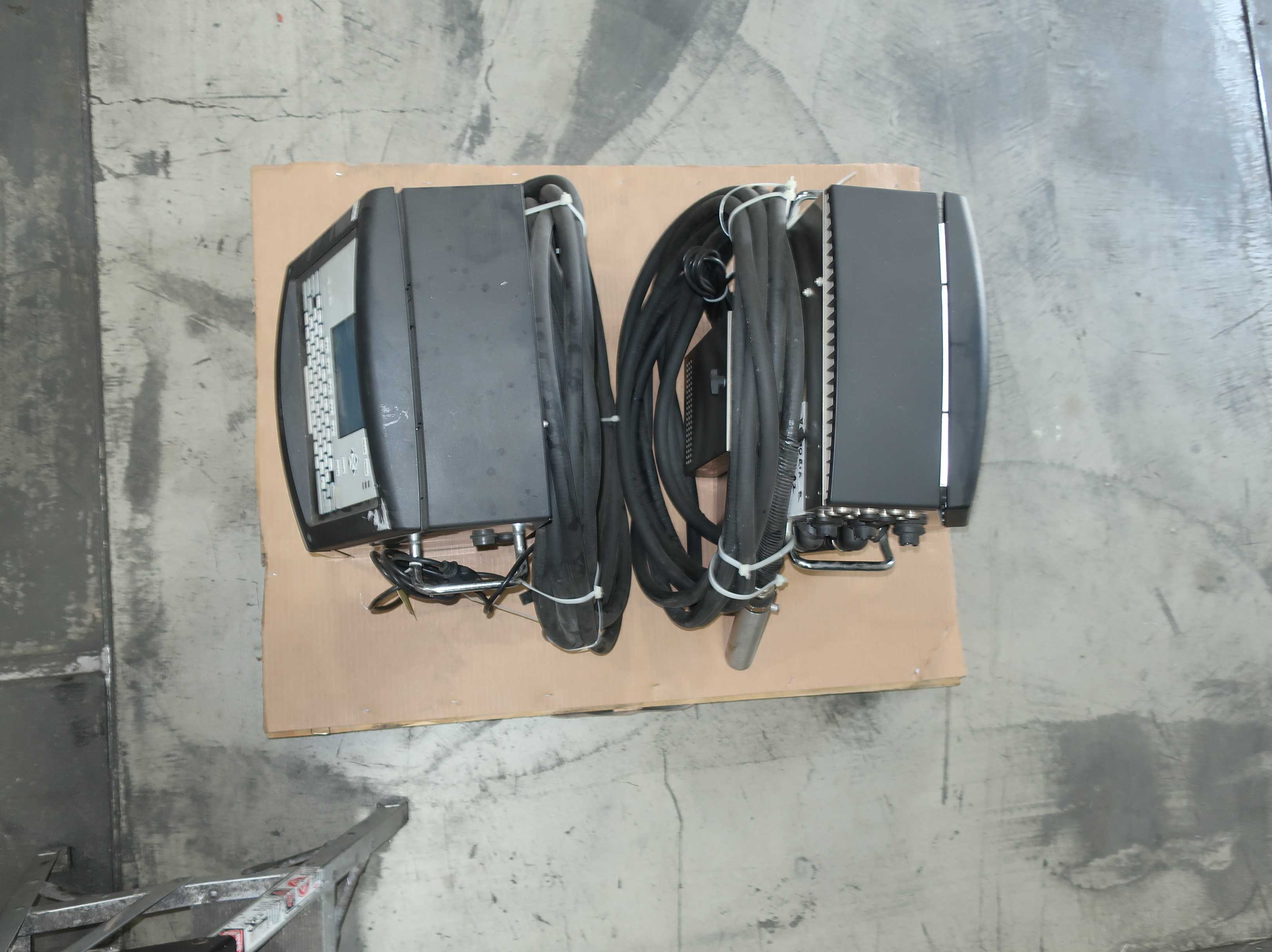 SKU 1777574 - LOT OF 2 VIDEOJET 1610DH INK JET CODING MACHINE 120/240V-AC INK PRINTER - PRINTER PARTS & ACCESSORIES
