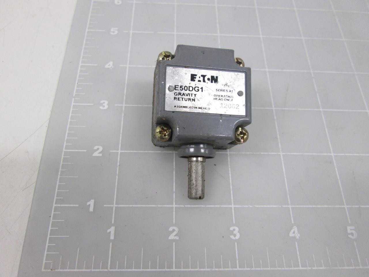 LOT OF 25 EATON E50DG1 LIMIT SWITCH T59747 - SENSORS