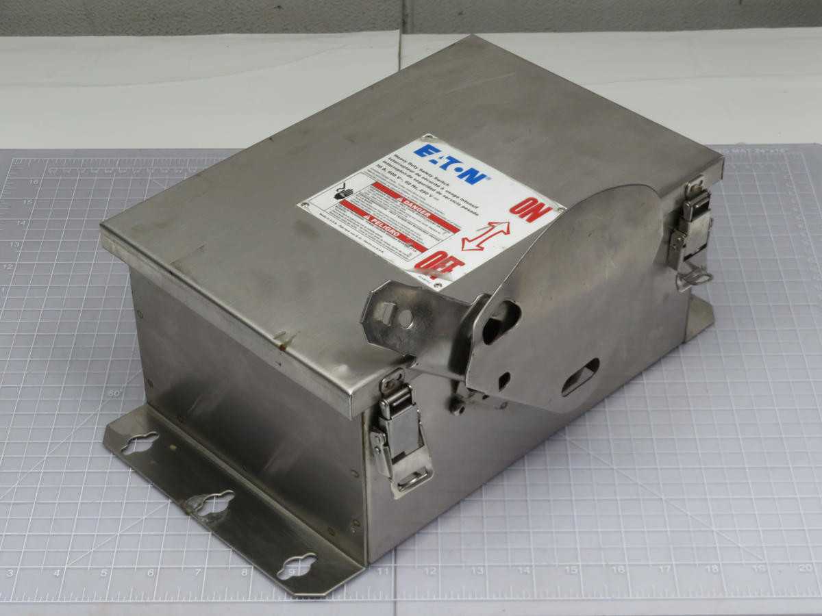EATON DH361UWK SS 30 AMP HEAVY DUTY SAFETY SWITCH T201108 - SWITCHES
