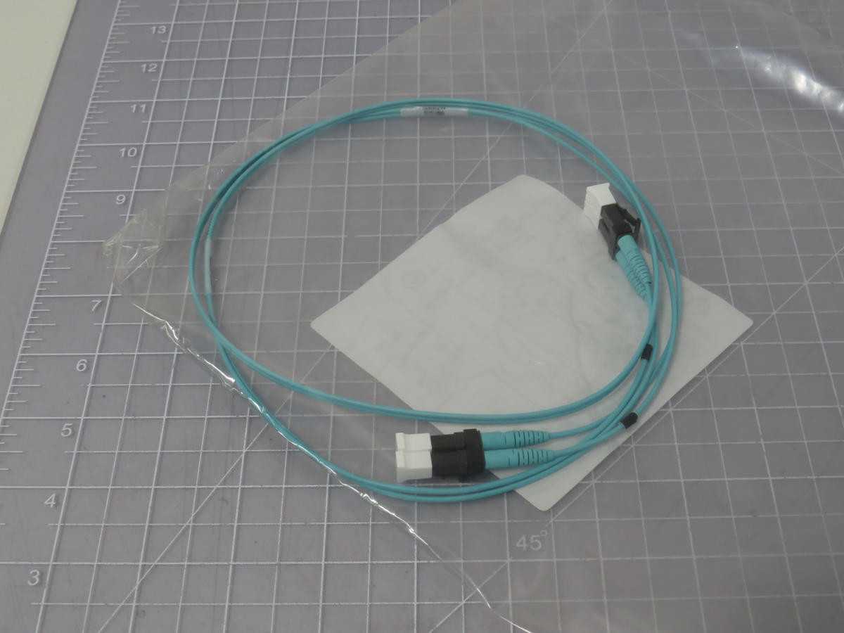 LOT OF 35 COMMSCOPE FEXLCLC42-MXM001 JUMPER RISR LS 1.6MM DPLX LC/LC AD MT001 T194723 - FIBER OPTIC CABLE