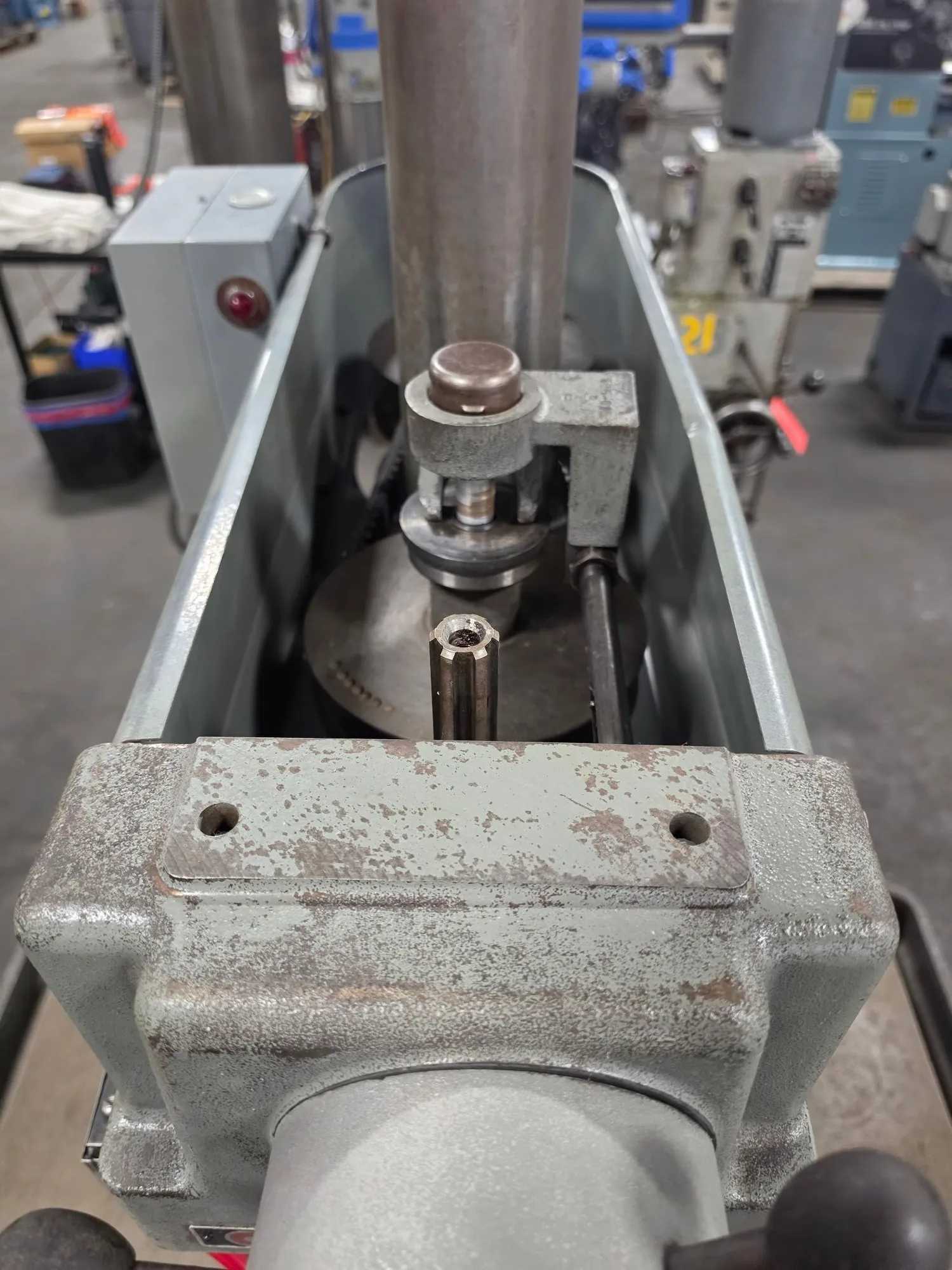 CLAUSING 2287 DRILL PRESS 1.5 HP, 2000 RPM, 40X24 TABLE, #3 MORSE TAPER - UPRIGHT DRILL PRESSES