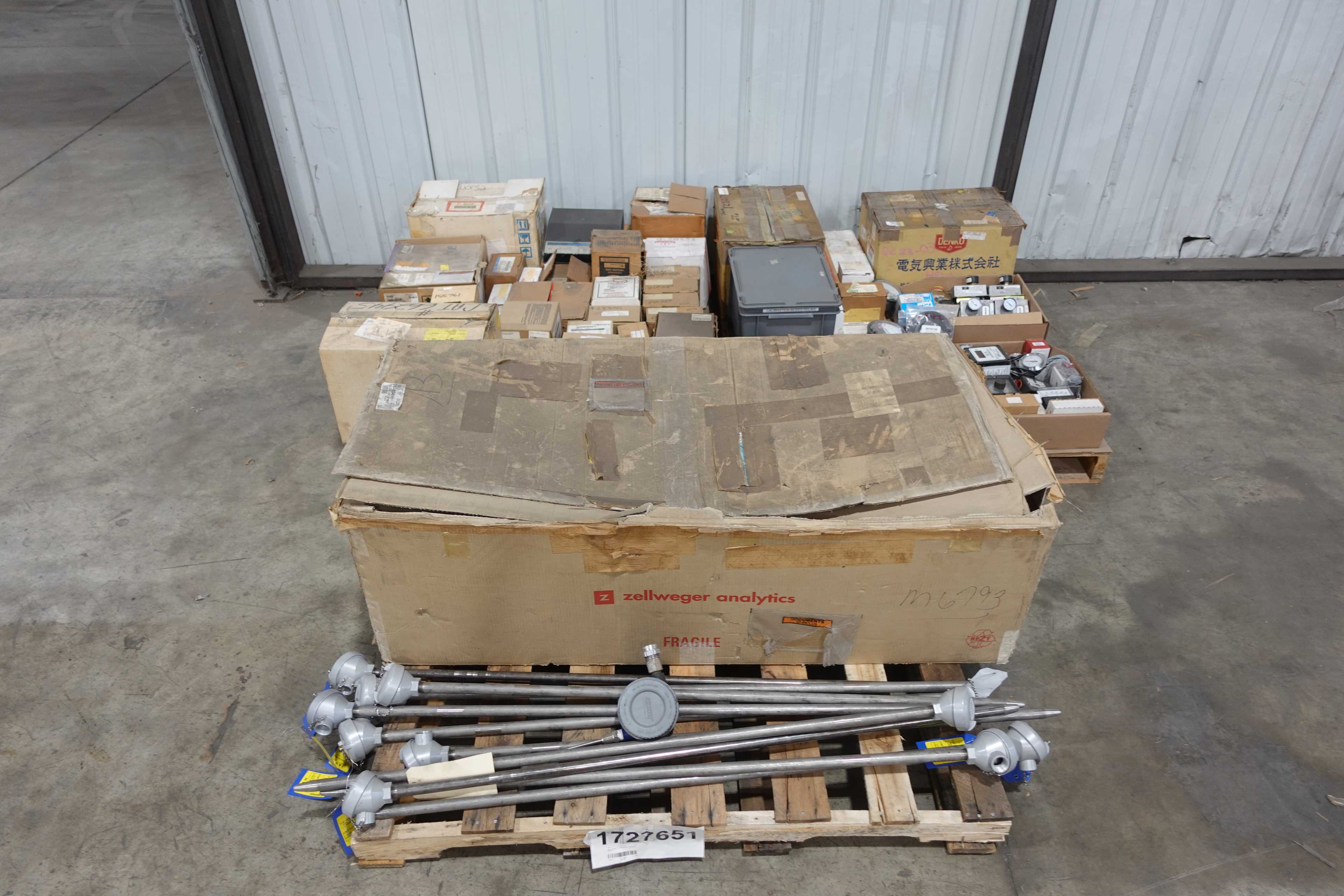 SKU 1727651 - 3 PALLETS OF ASSORTED INSTRUMENTATION - INSTRUMENTATION