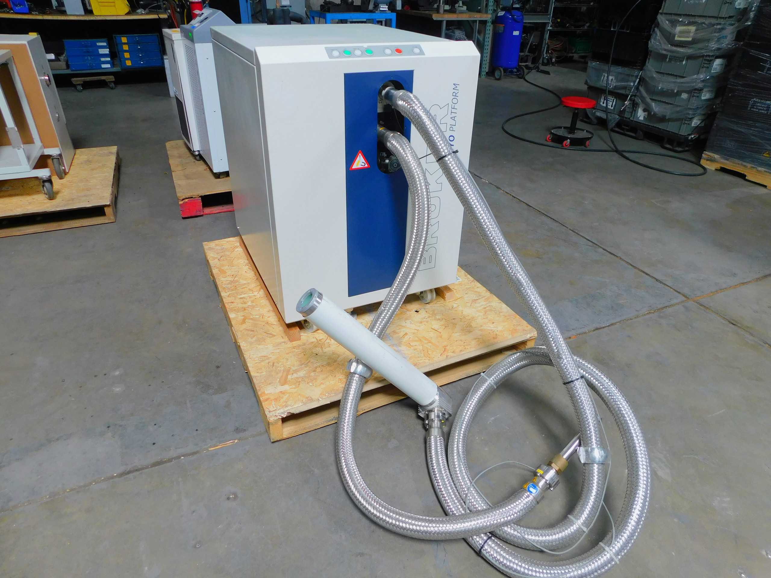 Bruker Z106902 ECL06 Cryocooling Unit Cryoplatform 2m - As-Is Condition - LAB & SCIENTIFIC